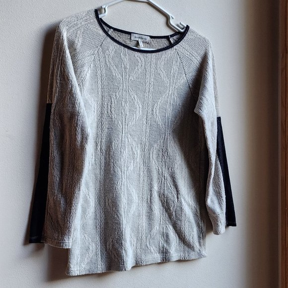 Monteau Light Gray/Black Scoop Neck Sweater Size Small - Picture 5 of 16